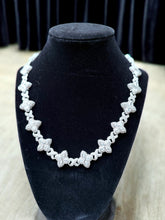 Load image into Gallery viewer, Eternal Clover Necklace (18”)