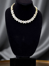 Load image into Gallery viewer, Bold Twist Chain (18”)