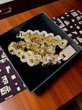 Load image into Gallery viewer, Bold Twist Chain (18”)