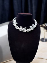 Load image into Gallery viewer, Butterfly Cuban Link (18”)
