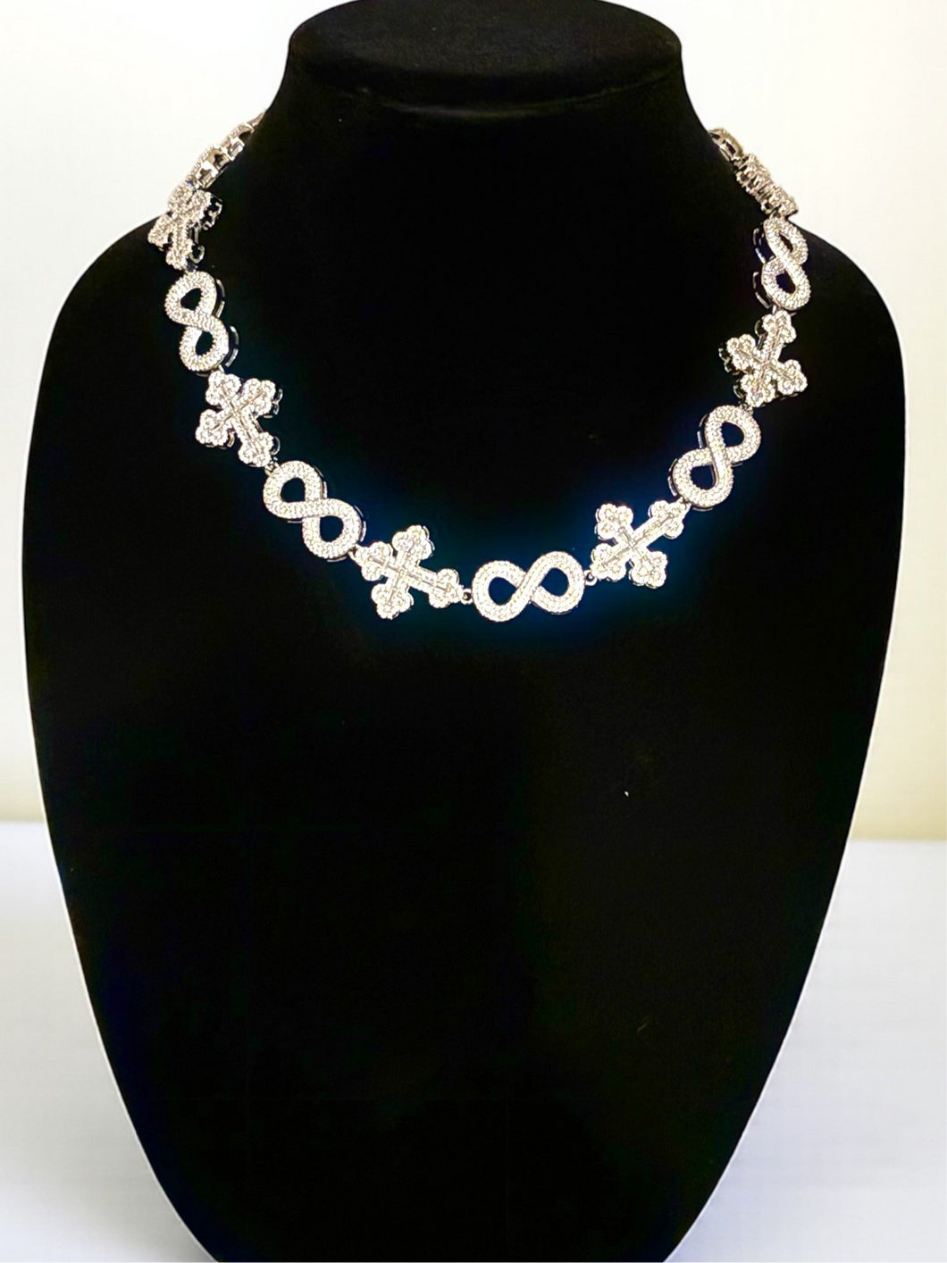 Infinity Cross Linked Chain (18”)