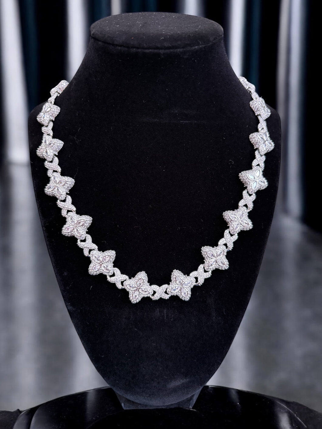 Eternal Clover Necklace (18”)