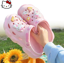 Load image into Gallery viewer, Hello Kitty Slippers
