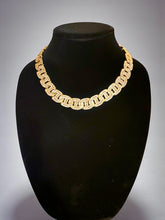 Load image into Gallery viewer, Royal Miami Cuban Link Chain (18”)
